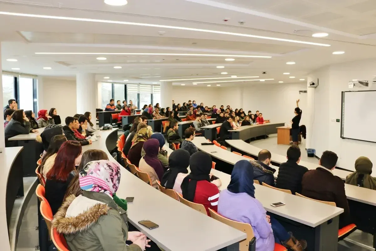 Sıralamalar değişti: Tıp, hukuk ve öğretmenlik yükselişte
