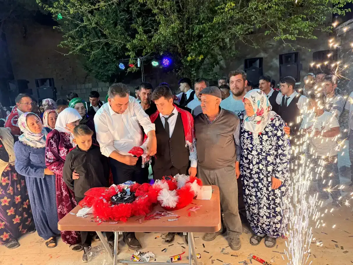 Pazarağaç Belediye Başkanı Şevki Kara gönülleri fethetti