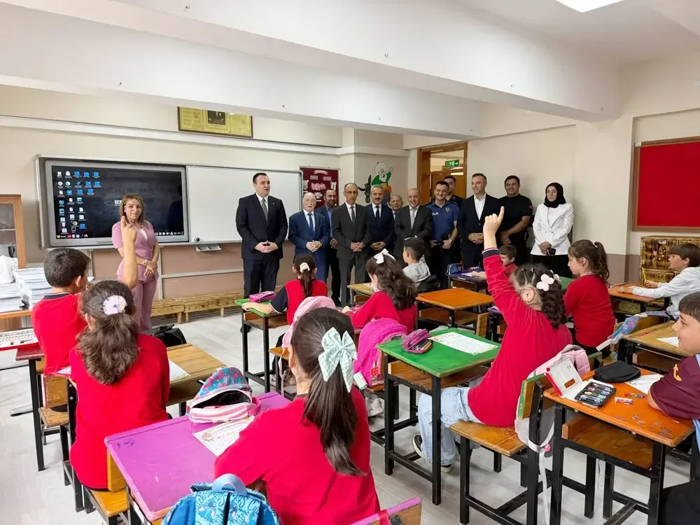 Şalpazarı’nda 750 öğrenci için ders zili çaldı