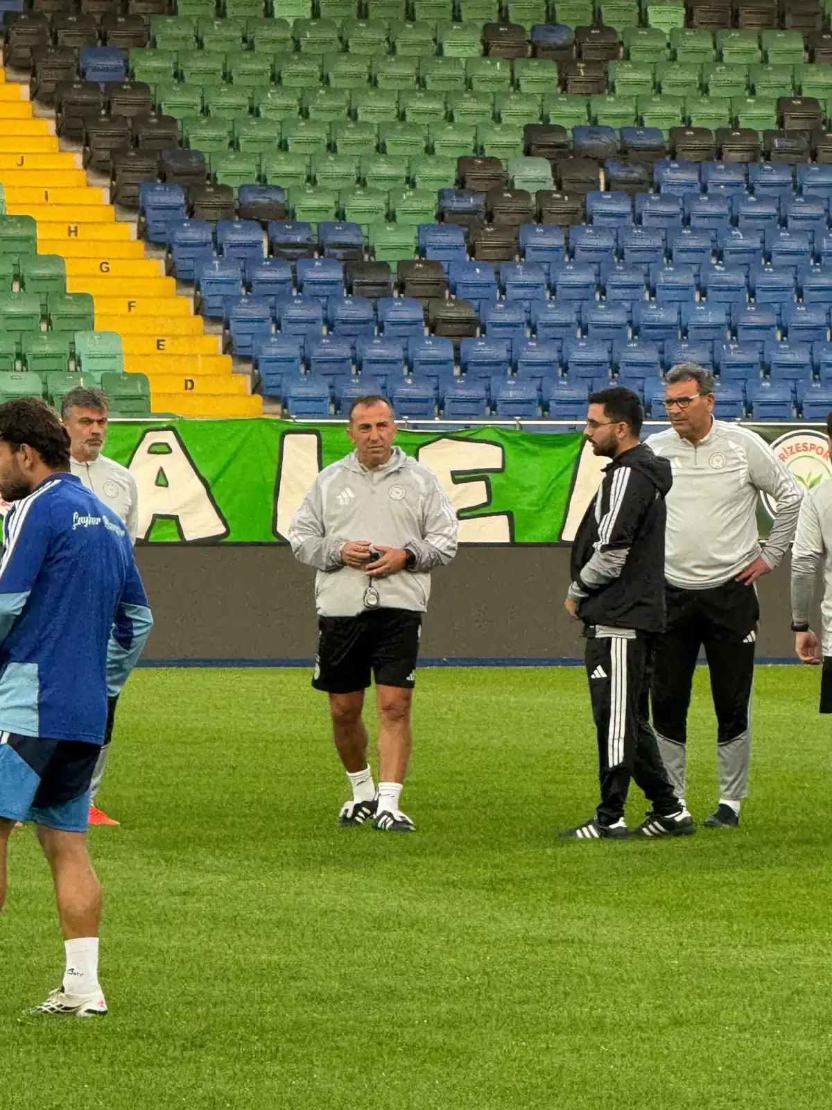 Çaykur Rizespor Teknik Direktörü Uçar: Derbinin ne anlam ifade ettiğini biliyorum