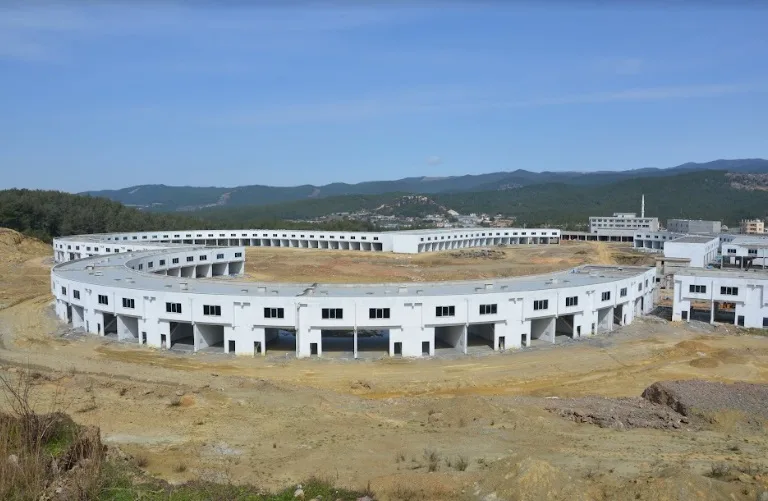 ALANYA TOPTANCI HALİ’NİN YÜZDE 80’İ TAMAMLANDI