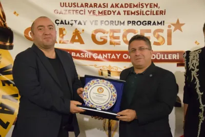 Agil Alesger Türkiye’de “Uluslararası Medya ve İletişim Ödülü”ne layık görüldü
