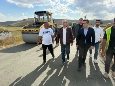 Kars’ta iki köy yolu SSB ile yenilendi