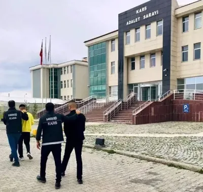 Kars'ta uyuşturucu operasyonu: 2 şüpheli tutuklandı
